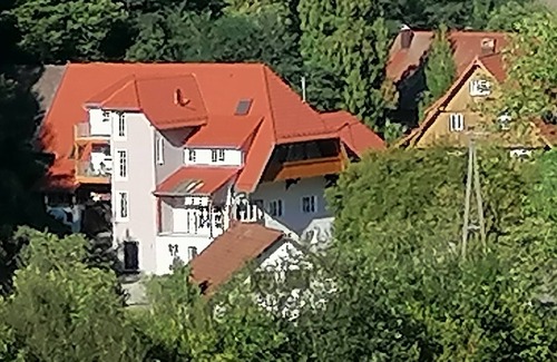 Gengenbach Apartment | Apartment 'Ferienwohnung Löwenzahn' with Mountain View, Shared Terrace and Wi-Fi