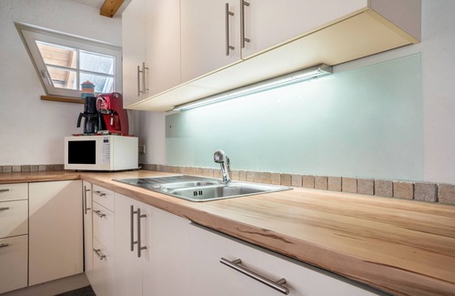 Gengenbach Apartment | Apartment 'Ferienwohnung Heuduft' with Shared Garden, Balcony and Wi-Fi