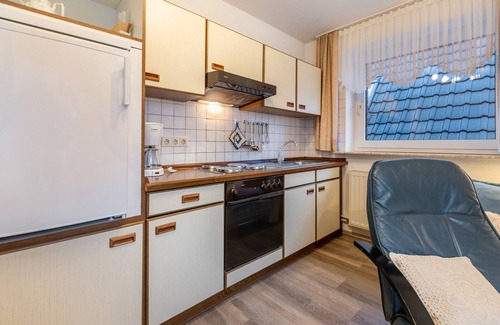Bordelum Apartment | Apartment 'Ferienwohnung 3 Störche' with Shared Garden and Wi-Fi