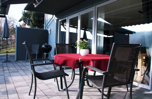 Krombach Apartment | Apartment 'Ferienwohnung Ricke' with Private Terrace and Wi-Fi