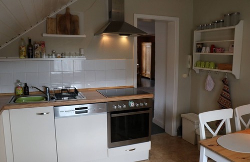 Schotten Apartment | Apartment 'Ferienwohnung Mandelblüte' with Mountain View and Wi-Fi