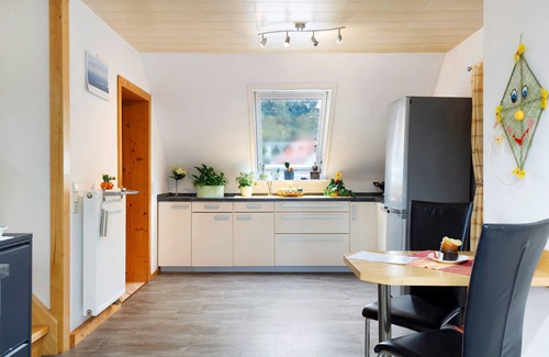 Stockach Apartment | Apartment 'Ferienwohnung am Rosenberg' with Shared Garden, Wi-Fi and Air Conditioning