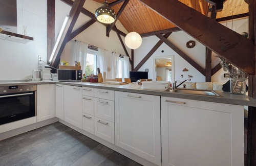 Dingen Apartment | Apartment 'Ferienwohnung 1 - Klein' with Private Terrace and Wi-Fi