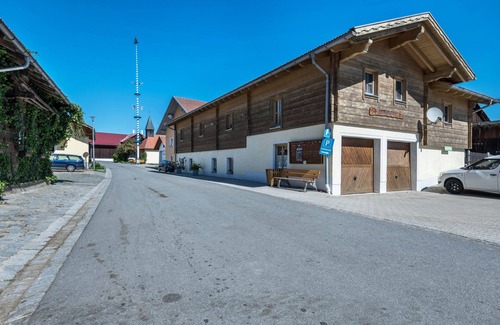 Freyung Apartment | Apartment 'Ferienwohnung Stub´n' with Shared Terrace, Balcony and Wi-Fi