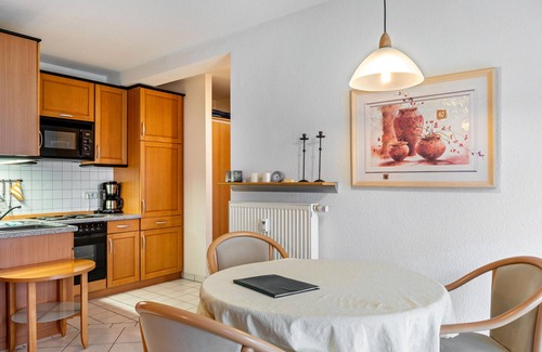 Oberhof Apartment | Apartment 'Ferienwohnung Tannenblick 3-1' with Mountain View, Private Terrace and Wi-Fi