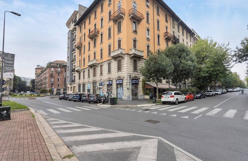 Tre Torri Apartment | Apartment 'Ferrucci - Citylife' with Wi-Fi and Air Conditioning