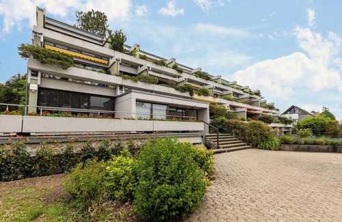 Reichenau Apartment | Apartment "Fetscher 2" with Lake View, Pool, Sauna & Wi-Fi
