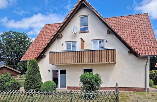 Muritz Apartment | Apartment 'Fewo 1' with Balcony and Wi-Fi