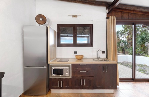 Las Puntas Apartment | Apartment 'Finca Wapa - Gárgola' with Sea View, Wi-Fi and Air Conditioning