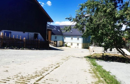Neuwilthen Apartment | Apartment "Flieder" - Apartments Gutshof Schirgiswalde