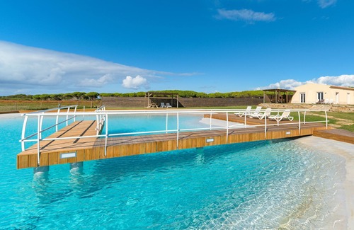 Cavaleiro House | Apartment 'Flor Do Rosto II' with Sea View, Shared Pool and Wi-Fi