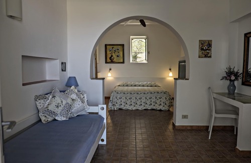 Mazzaro Resort | Apartment for 2-3 people in the garden with swimming pool, WiFi and parking
