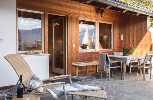 Feldthurns Apartment | Apartment for 2-4 people with a large terrace and sauna as well as a tiled stove