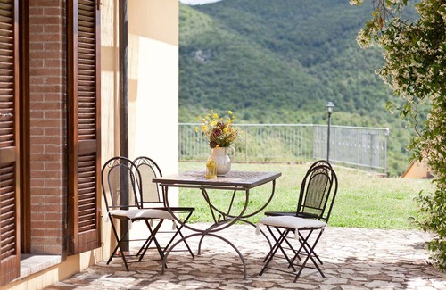 Riparbella Villa | Apartment for 4 people in Tuscan farmhouse