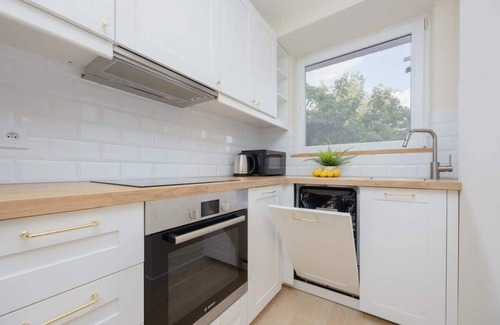 Mokotow Apartment | Apartment for 4 | Remote working | Balcony