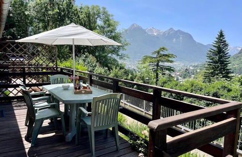 Forville Apartment | Apartment for 4 with with nice view of Briançon