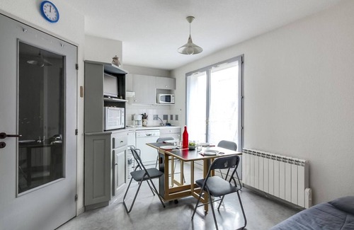 Bareges Apartment | Apartment for 6 with balcony and parking in Barèges