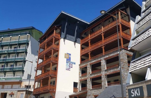 La Mongie Apartment | Apartment for 8, 2 bedrooms, station center, 3rd floor, secure, ski locker