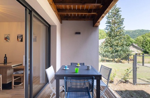 Peyragudes Apartment | Apartment for 5 people with Wifi, parking, near the lake in Génos