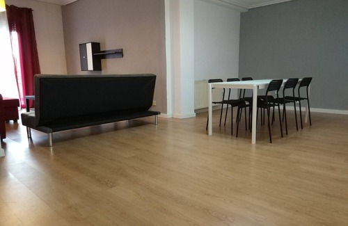 Logrono Condo | Apartment for groups in Logroño