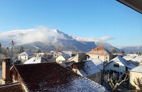 La Roche-des-Arnauds Apartment | Apartment in the mountains, 30 minutes from ski resorts