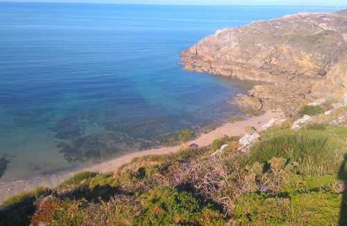 Saint-Gildas-de-Rhuys Apartment | APARTMENT St Gildas de Rhuys 5 sleeps SEA VIEW 250 m from the beach