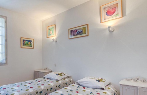 Saint-Roman-de-Malegarde Apartment | Apartment Le Petit Champs