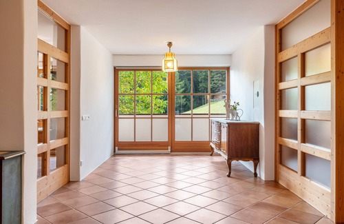 Laion Apartment | Apartment 'Funtnatsch' with Mountain View, Private Terrace and Wi-Fi
