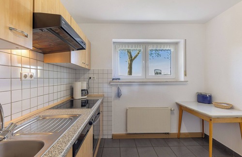 Boedefeld Apartment | Apartment 'Gänseblümchen' with Private Terrace, Shared Garden and Wi-Fi