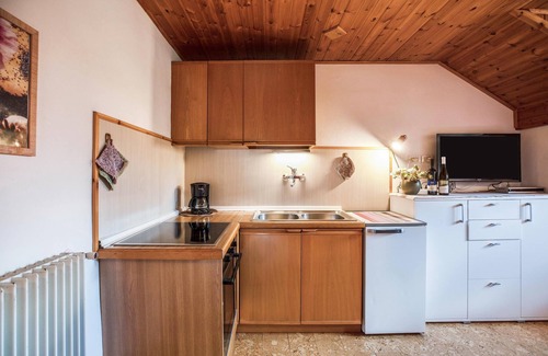 Trodena Apartment | Apartment "Gabrielli Luise" with Mountain View, Wi-Fi, Terrace & Garden
