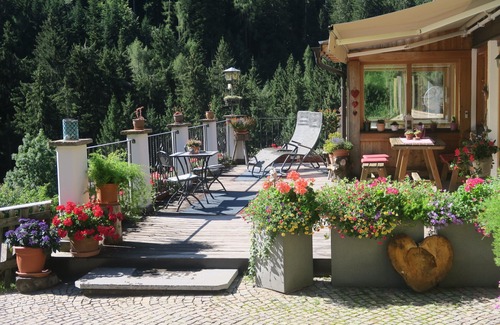 Trodena Apartment | Apartment "Gabrielli Luise" with Mountain View, Wi-Fi, Terrace & Garden