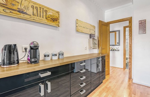 Gandia Apartment | Apartment 'Gandia Center' with Balcony, Wi-Fi and Air Conditioning