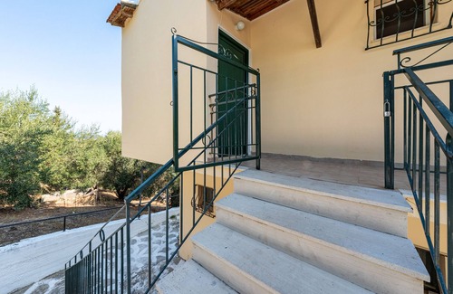 Kavos Apartment | Apartment 'Gavriil G3' with Sea View, Wi-Fi and Air Conditioning