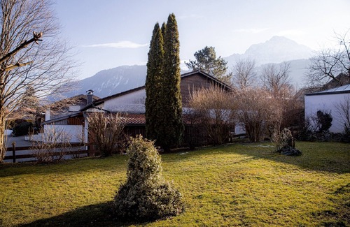 Aufham Apartment | Apartment 'Gemütliche Wohnung' with Mountain View, Shared Terrace and Wi-Fi