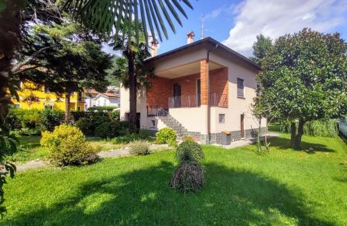 Porlezza Apartment | Apartment Giardino by Interhome