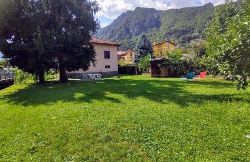 Porlezza Apartment | Apartment Giardino by Interhome