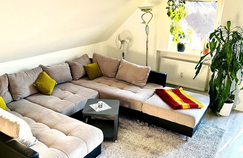 Hallbergmoos Apartment | Apartment 'Goldach' with Balcony and Wi-Fi