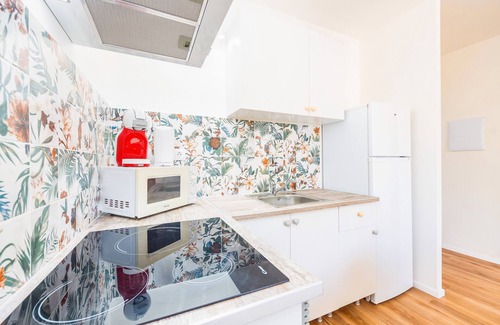 Cala Ferrera Apartment | Apartment 'Gran Sol Family 3' with Shared Pool, Wi-Fi and Air Conditioning