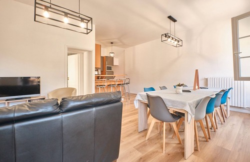 Villard-de-Lans Apartment | Apartment 'Grande Maison De Ville Renove' with Mountain View and Wi-Fi