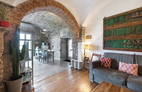 Levanto Apartment | Apartment 'Green Cactus House' with Sea View, Wi-Fi and Air Conditioning