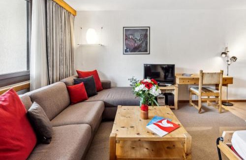 Meierhof Apartment | Apartment Guardaval - Utoring-51 by Interhome