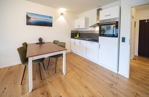 Gaienhofen Apartment | Apartment 'Höri Nest - Wohlfühl Appartement' with Balcony and Wi-Fi