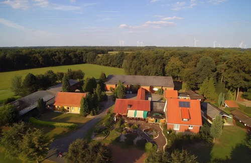 Steinfurt Apartment | Apartment 'Haarkotten' with Private Terrace, Shared Garden and Wi-Fi