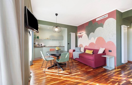 Alassio Apartment | Apartment 'Happy Clouds' with Balcony, Wi-Fi and Air Conditioning