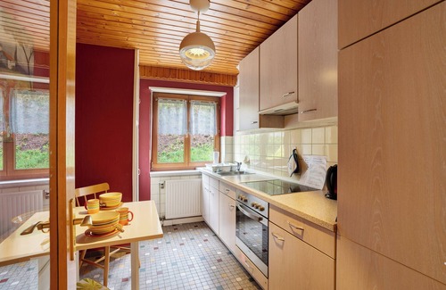 Schonau Apartment | Apartment 'Haus Katz' with Lake View, Private Terrace and Wi-Fi