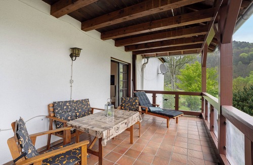Schonau Apartment | Apartment 'Haus Katz' with Lake View, Private Terrace and Wi-Fi