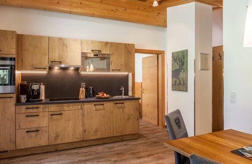 Madseit Apartment | Apartment 'Haus Marchegg - Steinbock' with Mountain View, Balcony and Wi-Fi