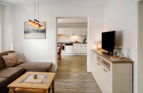 Rhauderfehn Apartment | Apartment 'Haus Scheve' with Private Terrace, Private Garden and Wi-Fi