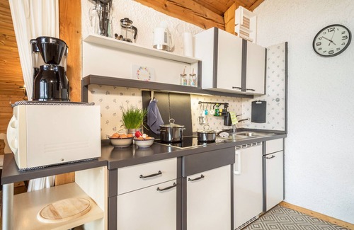 Stiefenhofen Apartment | Apartment "Haus Sonnenhang 3" with Mountain View, Garden & Wi-Fi