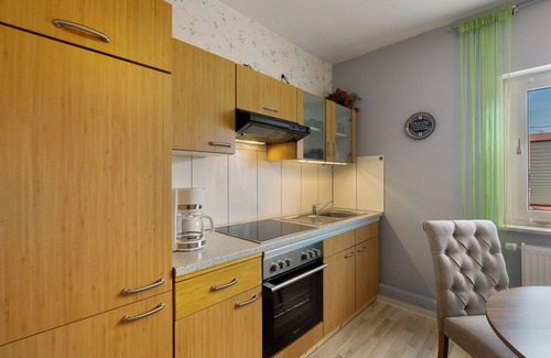 Schotten Apartment | Apartment 'Haus Ute' with Private Terrace, Shared Garden and Wi-Fi